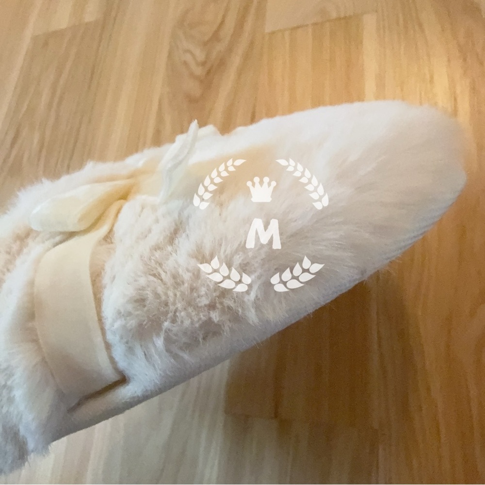 Auden Women’s Faux Fur Slippers with Bows Size: M 7/8 White/Arbor - Picture 7 of 9